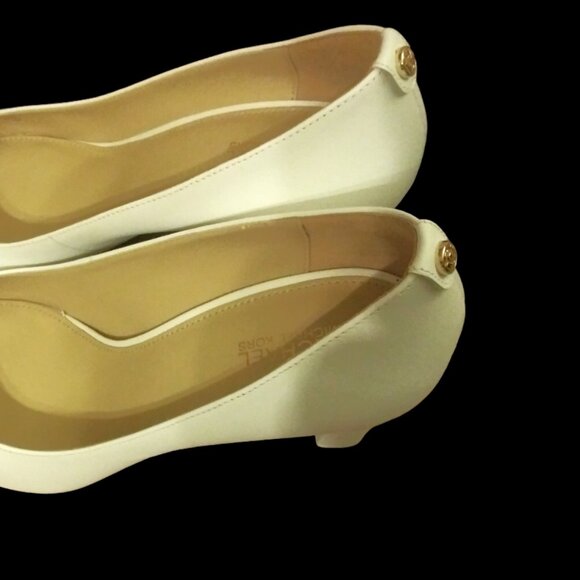 Michael Kors Leather Pumps, Size 7M, Block Heel, Pointed Toe, Abbi Flex Comfort - Picture 13 of 16
